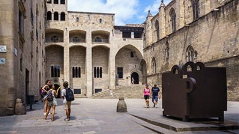 Topos V sculpture, Barcelona