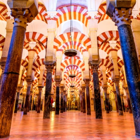 Salle des colonnes de la mosquée-cathédrale de Cordoue