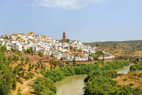 Widok na Montoro (Kordoba, Andaluzja), w pobliżu rzeki Gwadalkiwir