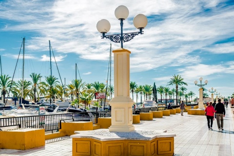 Front de mer de Fuengirola (province de Malaga, Andalousie)