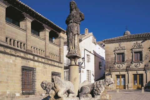 Praça do Pópulo, Baeza 