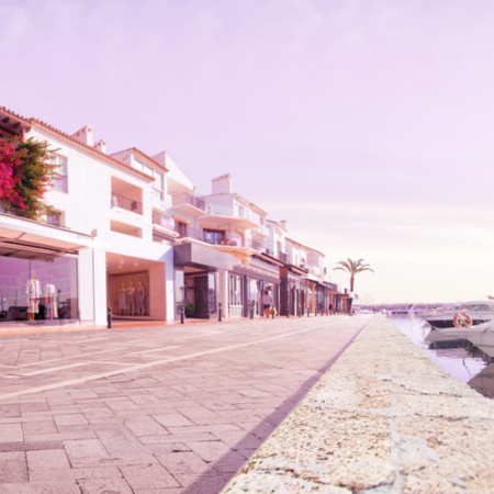 Escaparates de tiendas en Puerto Banús, Marbella