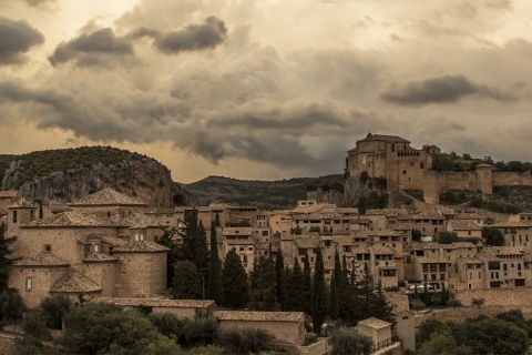 Vue panoramique d’Alquézar (province de Huesca, Aragon)