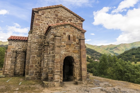 Kościół Santa Cristina de Lena w Pola de Lena (Asturia)