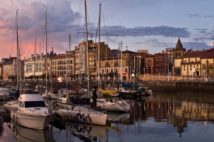 Puerto de Gijón (Asturias)