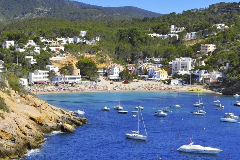 Vista de Sant Josep de sa Talaia, en la isla de Ibiza (Islas Baleares)