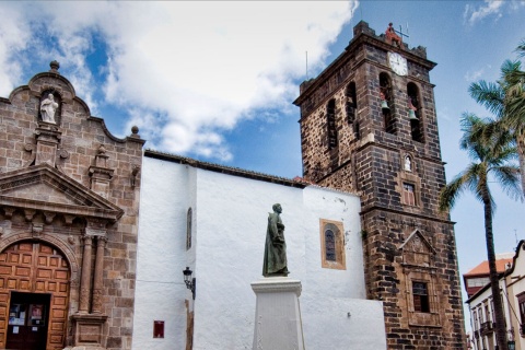 Iglesia del Salvador de Santa Cruz de la Palma en la isla de La Palma, Islas Canarias