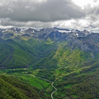 Panorama z punktu widokowego Mirador del Cable. Fuente Dé. Kantabria