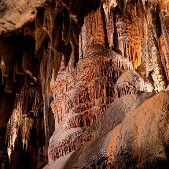 Cueva de Valporquero, León