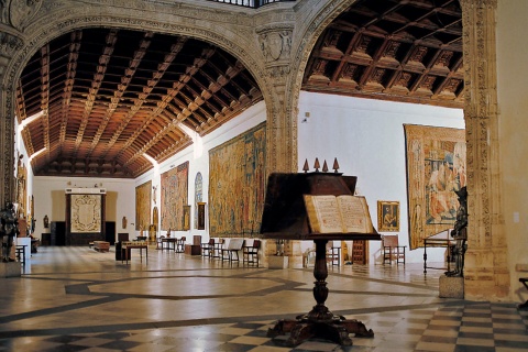 Saal im Museum Santa Cruz