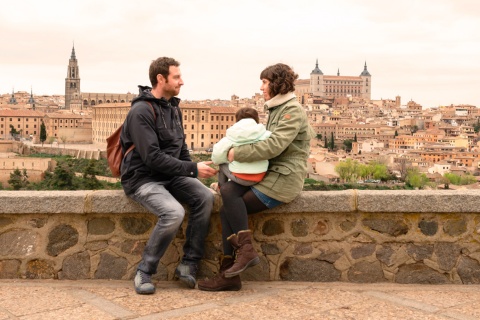 Family at the viewpoint of Toledo valley, Castile-La Mancha