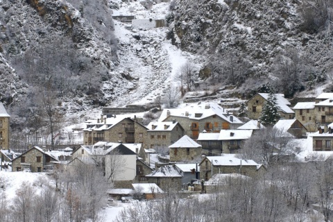 Panoramica di Erill-La-Vall, a Lleida (Catalogna)