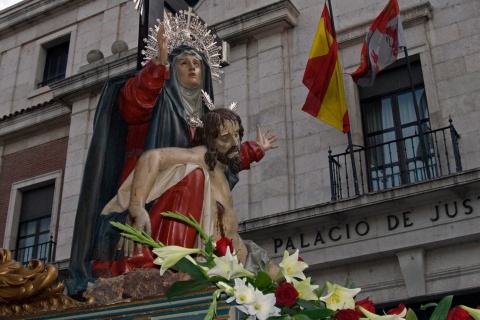 Imagen de La Piedad durante una procesión. Semana Santa de Valladolid