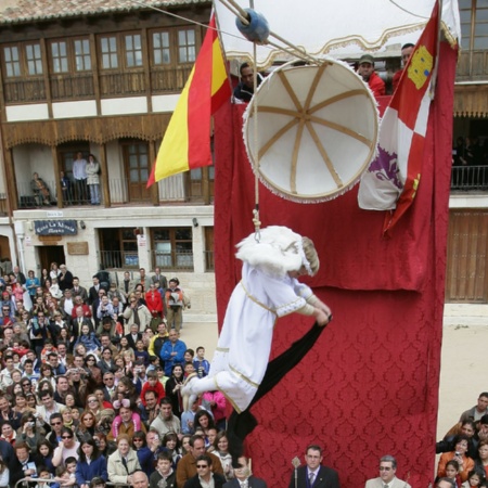 Der Abstieg des Engels von Peñafiel (Valladolid, Kastilien und León)