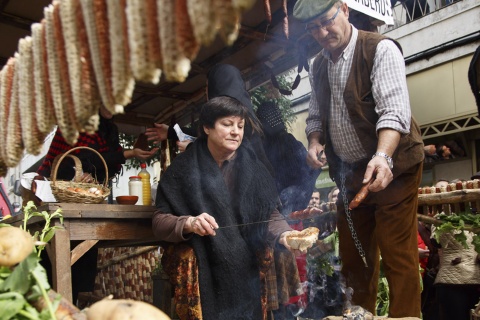 Fanfares et mascarades lors de la Feira do Cocido de Lalín (province de Pontevedra, Galice)