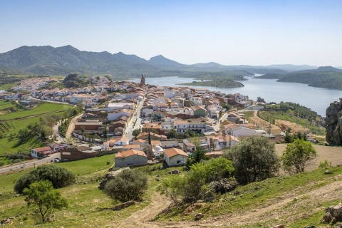 Vue panoramique d’Alange (province de Badajoz, Estrémadure)