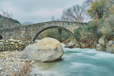 Uno dei ponti di pietra di Jarandilla de la Vera, a Cáceres (Estremadura)