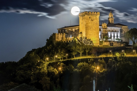 Castillo de Monforte de Lemos, en Lugo (Galicia)