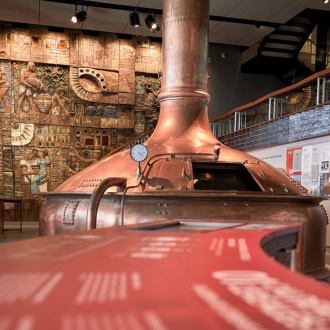 Vista do interior do Museu MEGA Mundo Estrella de Galicia, A Corunha