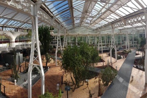 Jardines del Palacio de Cristal de la Arganzuela en Madrid, Comunidad de Madrid