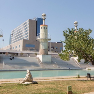 Parque de la España Industrial en Barcelona, Cataluña