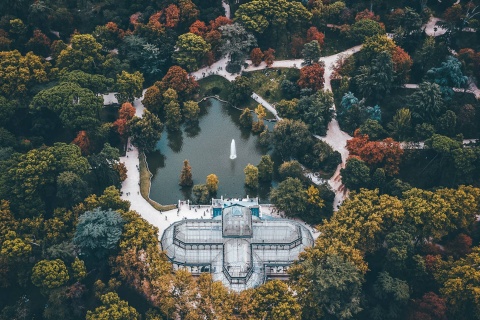 レティーロ公園の水晶宮の空撮