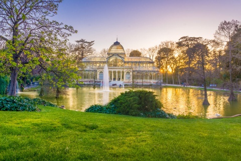 Palacio de Cristal en el Parque del Retiro en Madrid