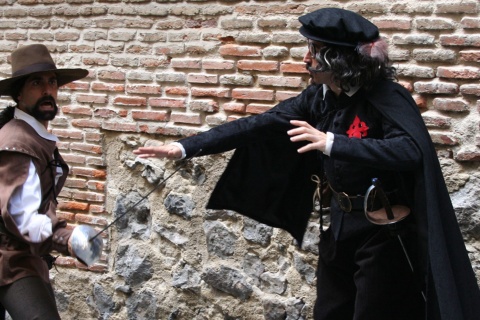 Scena di visita teatralizzata presso la Casa Museo Lope de Vega nel Quartiere delle Lettere di Madrid