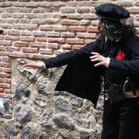 Scène d’une visite théâtralisée près de la maison-musée Lope de Vega, dans le Barrio de las Letras de Madrid