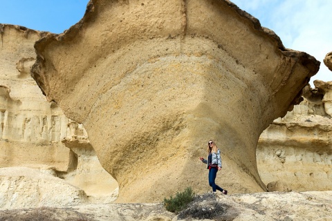 Tourist in den Gredas de Bolnuevo, Murcia