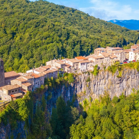 Castellfollit de la Roca, La Garrotxa, Girona