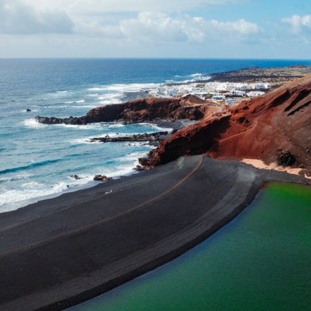 Laguna Verde de Lanzarote