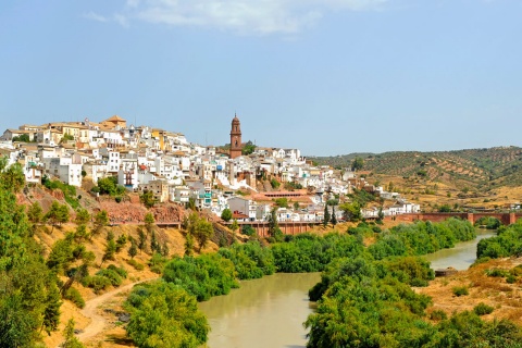  Povoado de Montoro no Guadalquivir