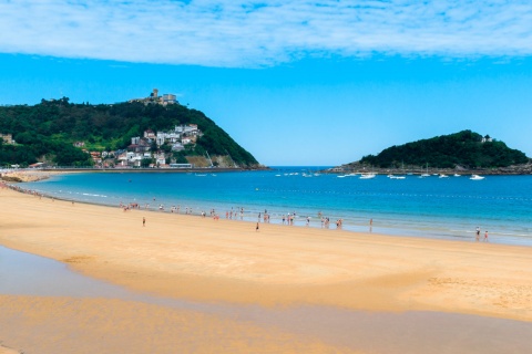 Strand La Concha in San Sebastian in Gipuzkoa, Baskenland