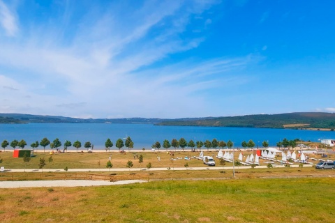 Spiaggia del lago di As Pontes, A Coruña, Galizia