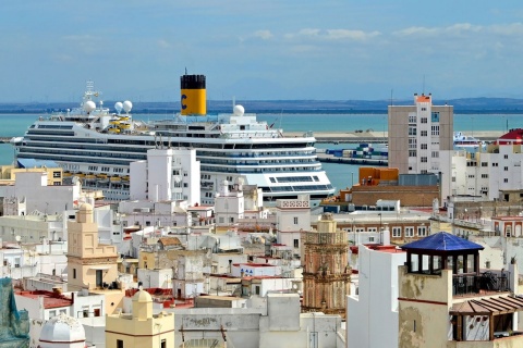 Bateau de croisière à Cadix