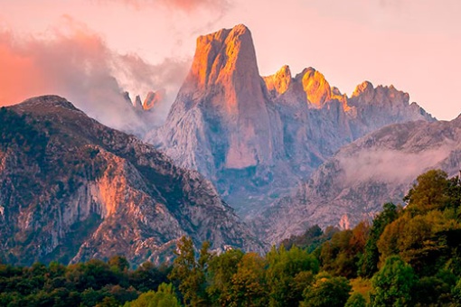 Naranjo de Bulnes. Park Narodowy Picos de Europa, Asturia