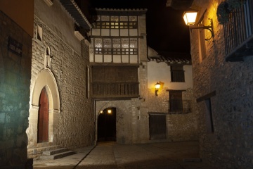 El Portal de las Monjas de Mirambel, en Teruel (Aragón)