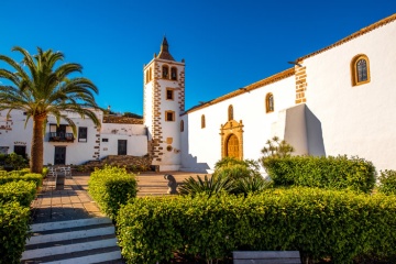 Zentraler Platz in Betancuria (Fuerteventura, Kanarische Inseln)