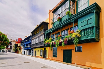 Balcons à Santa Cruz de La Palma sur l’île de La Palma, Îles Canaries