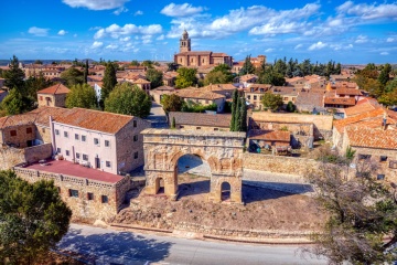 Vue de Medinacelli, province de Soria (Castille-León)