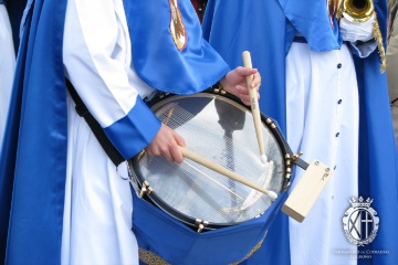 Tamburo in una processione della confraternita dell