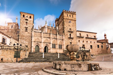 Klasztor Królewski Nuestra Señora de Guadalupe (Cáceres, Badajoz)