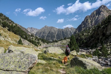 Promenade dans les montagnes du parc national d