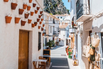 Una via di Guadalest, ad Alicante (Comunità Valenciana)