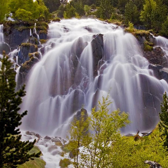 Cascade Aigues Pases à Benasque (province de Huesca, Aragon)