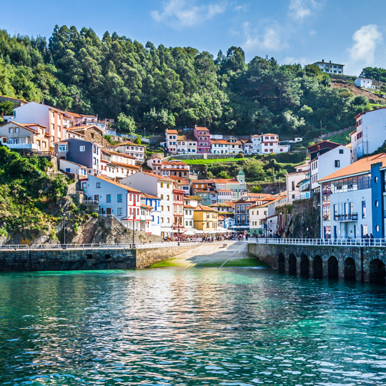 Vista di Cudillero (Asturie)