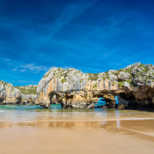 Plage Cuevas de Mar, Asturies