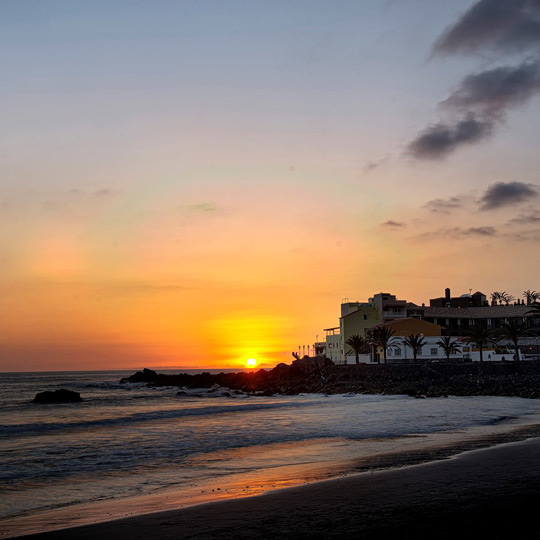 Sunset views on La Calera beach in the gorge of Valle Gran Rey, La Gomera.