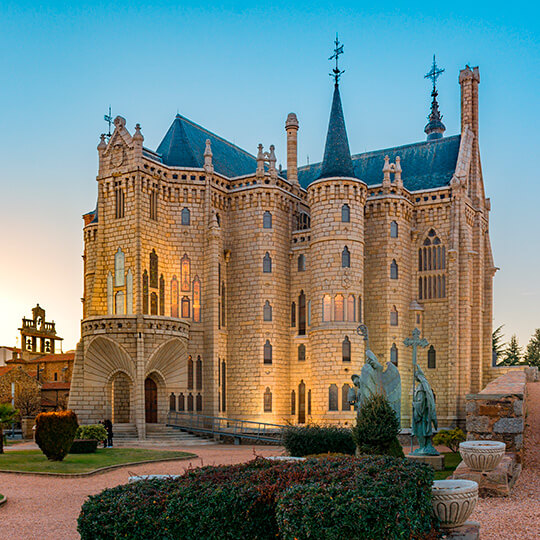 Palacio Episcopal de Astorga, Antoni Gaudí